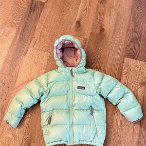 Patagonia Mint Green Puffer Jacket size 5